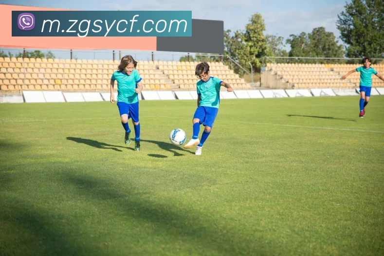 超凡国际APP 封面图